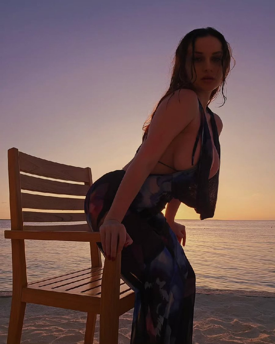 Sexy girl Miranda Faith nude in Kiev