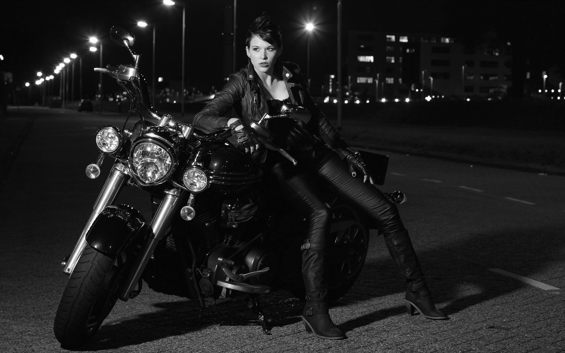 Photo Beautiful girls and motorcycles in Kiev