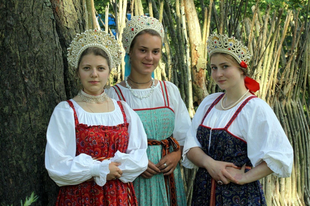 Sexy model Girls in Slavic costumes in Kiev